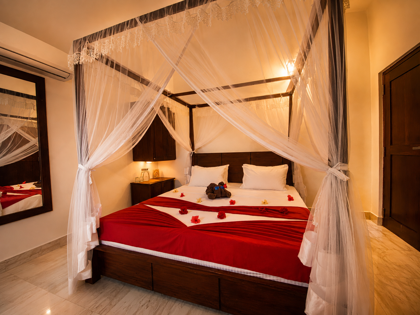 Room 2 — Ground Floor Side Sea View